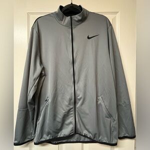 Men’s Nike lightweight running jacket